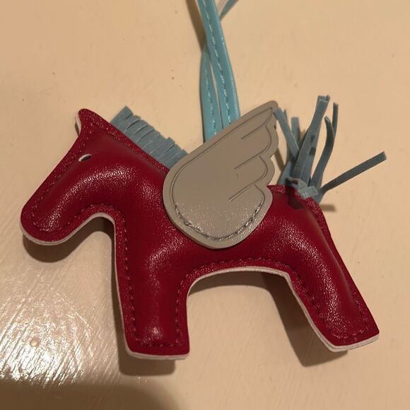 Leather Pegasus Horse Pony Bag Charm Blue Red New - Picture 2 of 8